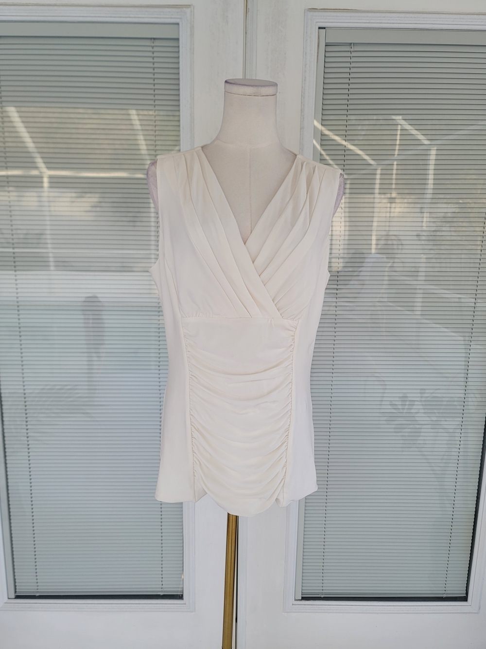 White House Black Market Cream Sleeveless V-Neck Top